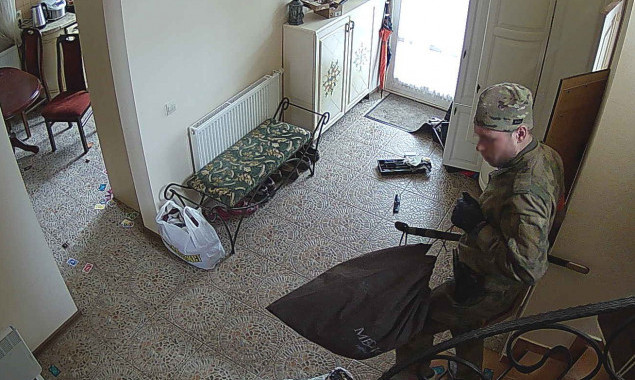 За мародерство в Богданівці судитимуть шістьох російських військових (фото)