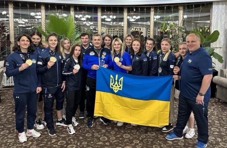 Борчині із Чернівців Марія та Соломія Винник здобули «срібло» та «бронзу» на міжнародному турнірі у Киргизстані