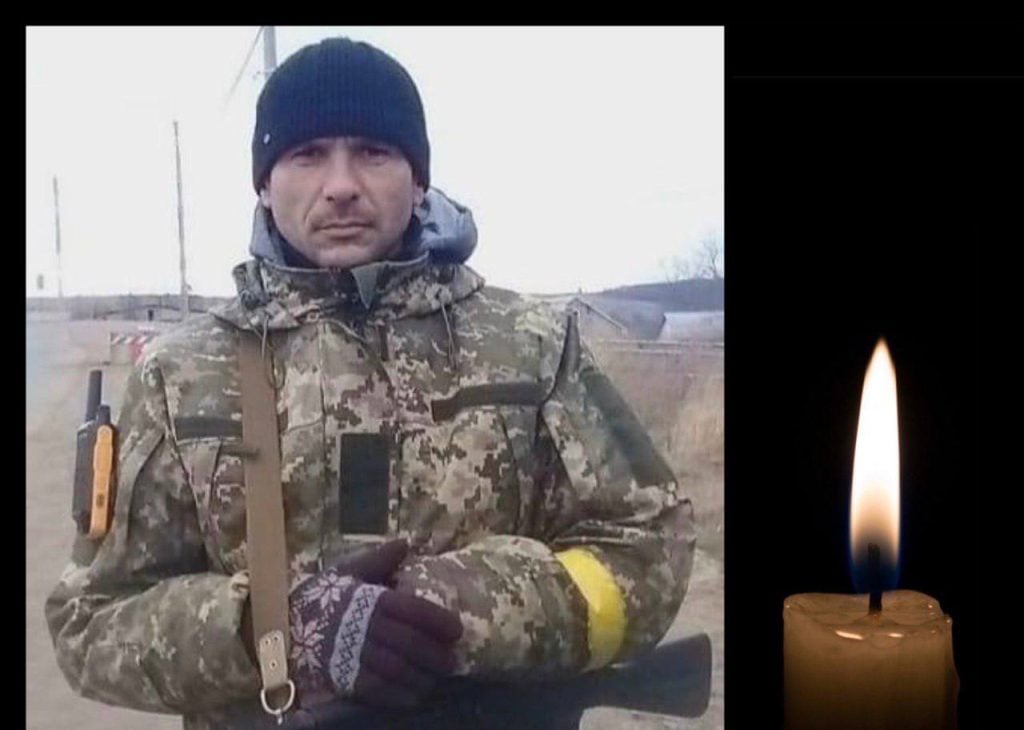 На Буковині прощалися з військовим, що загинув на війні з росією 11 na bukovini proshhalisja z vijskovim shho zaginuv na vijni z rosiyeju 460c4c7