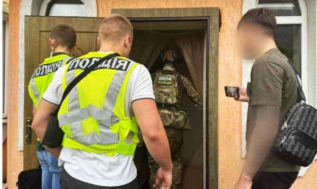 Кіберполіція викрила шахраїв на &ldquo;продажі&rdquo; автівок та квадрокоптерів, призначених ЗСУ