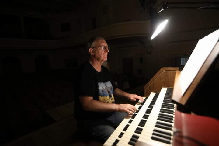 u chernivcjah vistupit francuzkij organist ambasador ukrayini zhan mari lerua 09e06e3