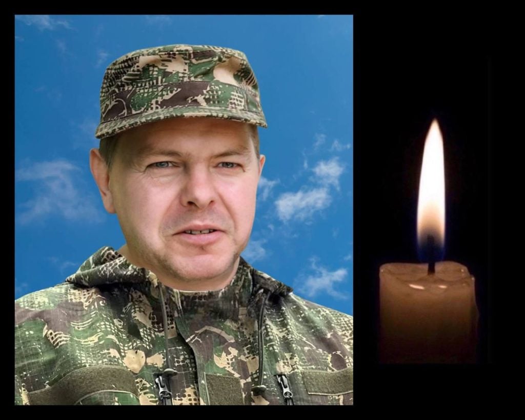 На Буковині прощаються з військовими, що загинули в боях за Україну 11 1