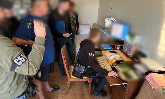 Приватного детектива і поліцейського викрили у столиці на торгівлі закритими даними