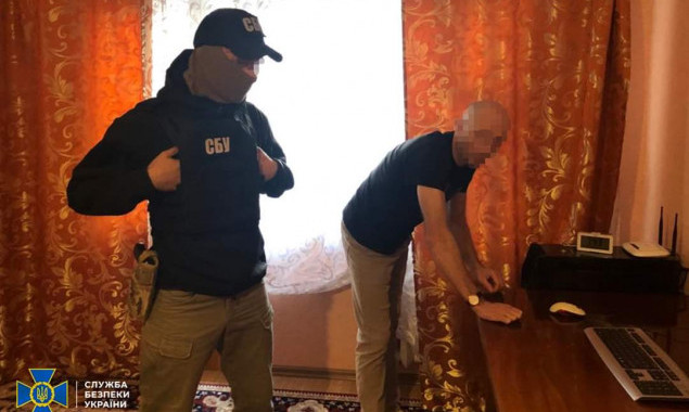 СБУ викрила у Києві кремлівського інтернет-агітатора, який розповсюджував імперські &ldquo;скрепи&rdquo; російської пропаганди