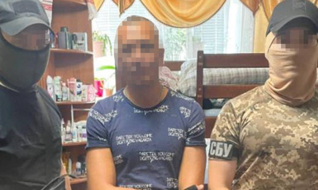 У Києві викрили кремлівського агітатора, який поширював ворожу пропаганду та закликав до протестів