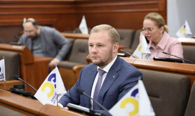 Депутати Київради хотіли продовжити працювати під час повітряної тривоги, але не вийшло