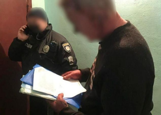  Правоохоронці викрили банду з адвокатів та нотаріусів, які відібрали щонайменьше 16 квартир у киян (відео)