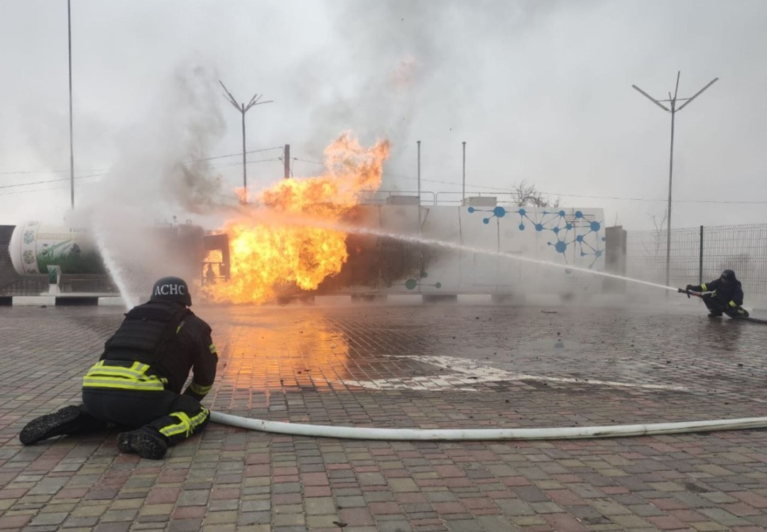 armija rf trichi obstriljala nikopolshhinu z vazhkoyi artileriyi d2dd16a