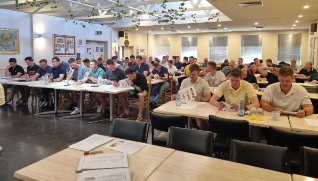 Австралійські військові вивчали українську, щоб готувати бійців ЗСУ