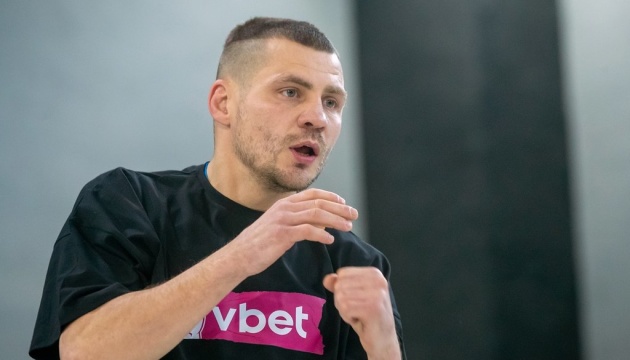 Берінчик проведе боксерський бій за титул чемпіона світу 18 травня