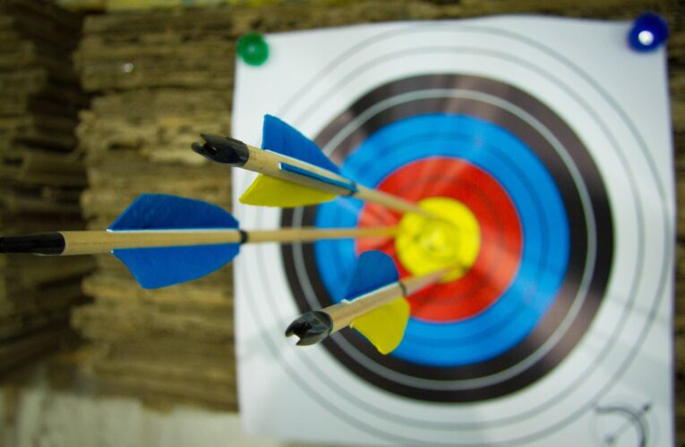 Чернівчани посіли призові місця на Всеукраїнських змаганнях зі стрільби з лука