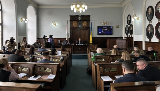 Чернівці виділили ₴5 мільйонів на підтримку ЗСУ