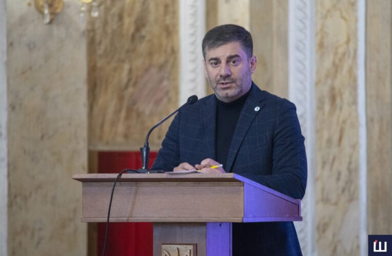 Чернівецька область — одна з кращих для ВПО, побиття ухилянтів на КПП «Порубне» та порушення у психлікарні: головне з візиту омбудсмена