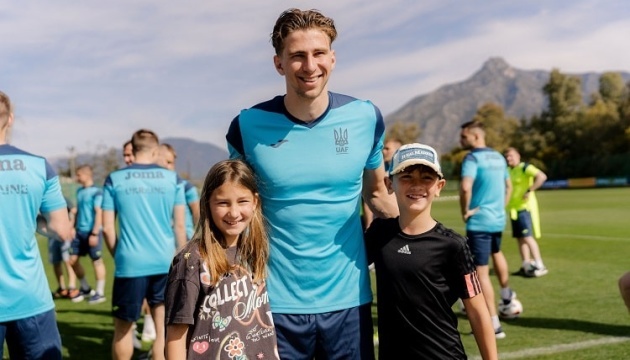 Довбик та Лунін приєдналися до тренувального табору збірної України