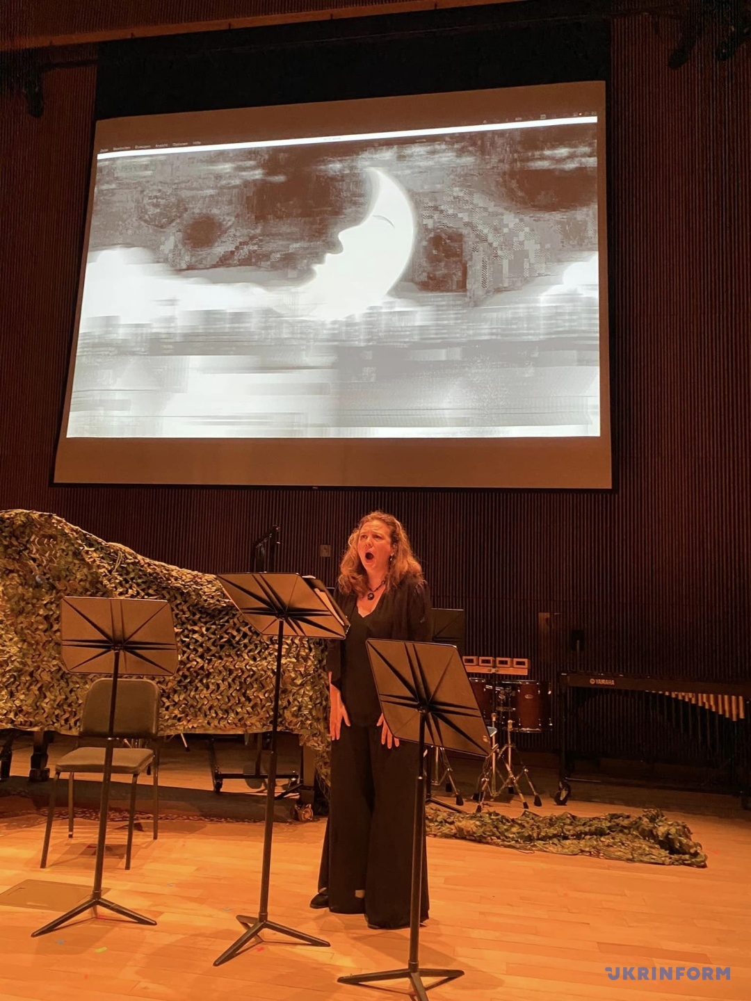 na festivali suchasnoyi ukrayinskoyi muziki u nju jorku vidtvorili sceni vijni 53b4159