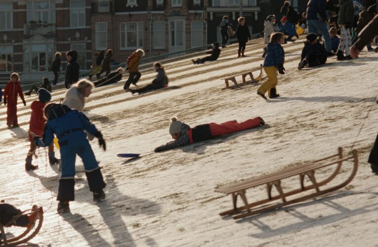 На кінофестивалі у Чернівцях покажуть фільм від лауреата премії «Оскар» Стіва Макквіна та А24 «Окуповане місто»