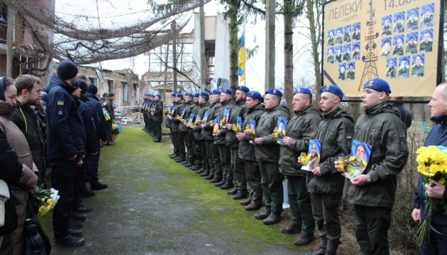 На Рівненщині вшанували пам’ять нацгвардійців, які загинули під час ракетного удару по телевежі