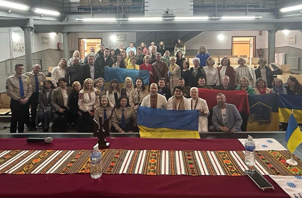 prezident sku zustrivsja z ukrayinskoju gromadoju ispaniyi ta doluchivsja do mitingu u madridi 9560cad