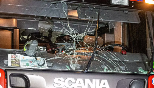 Росіяни повторно вдарили під час гасіння пожежі у Харкові, поранені рятувальники й поліцейський