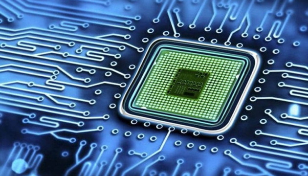 США розширили обмеження на експорт передових чипів до Китаю