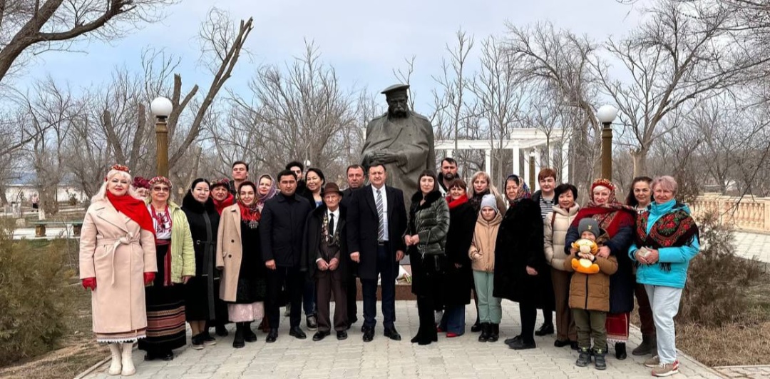u kazahstani ukrayinski obyednannja proveli misjac kobzarja 705d973