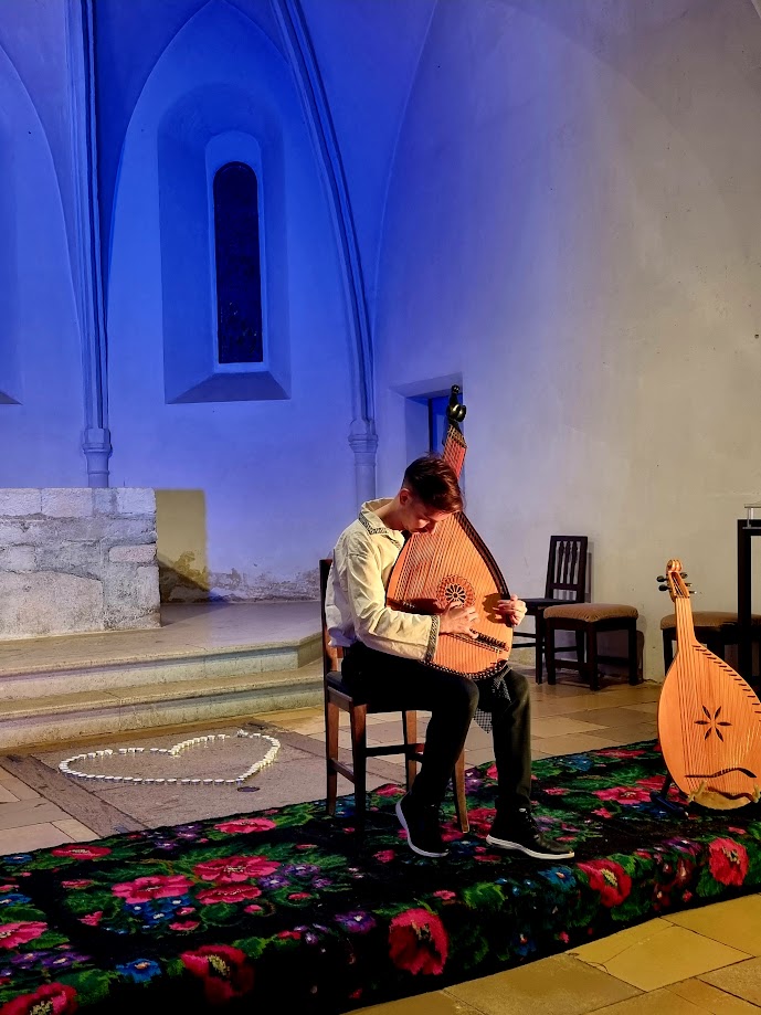 u najstarishij cerkvi vidnja vidbuvsja literaturno muzichnij vechir prisvjachenij shevchenku ca0423a