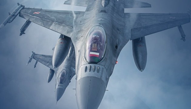 У Польщі піднімали винищувачі у зв’язку з ракетним обстрілом Росією території України