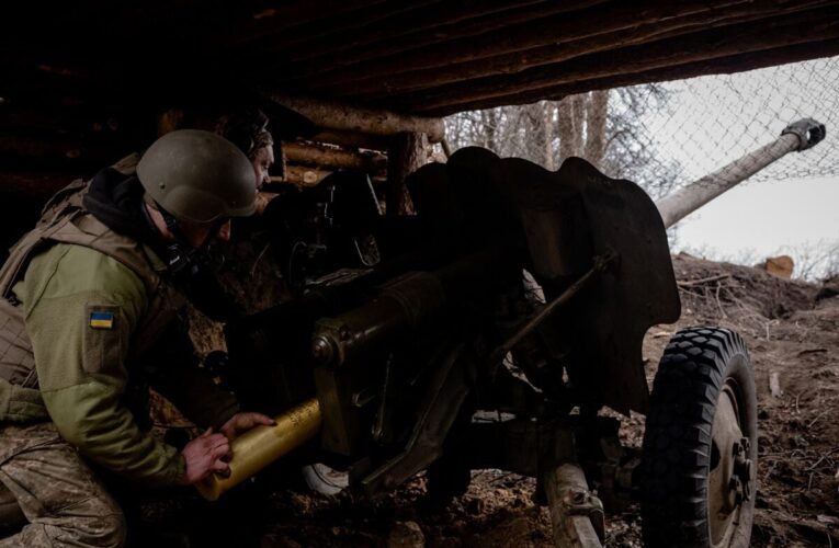 Україна дронами паралізувала 12% нафтопереробних потужностей рф за два дні — Bloomberg