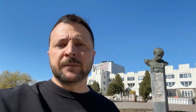 Українці мурують, а не руйнують - Зеленський у річницю визволення Київщини