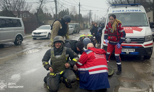 В Одесі кількість загиблих внаслідок російського ракетного удару зросла до 16 осіб