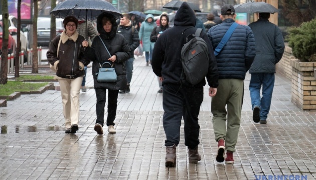 В Україні - дощі та сильний вітер, подекуди до 20°