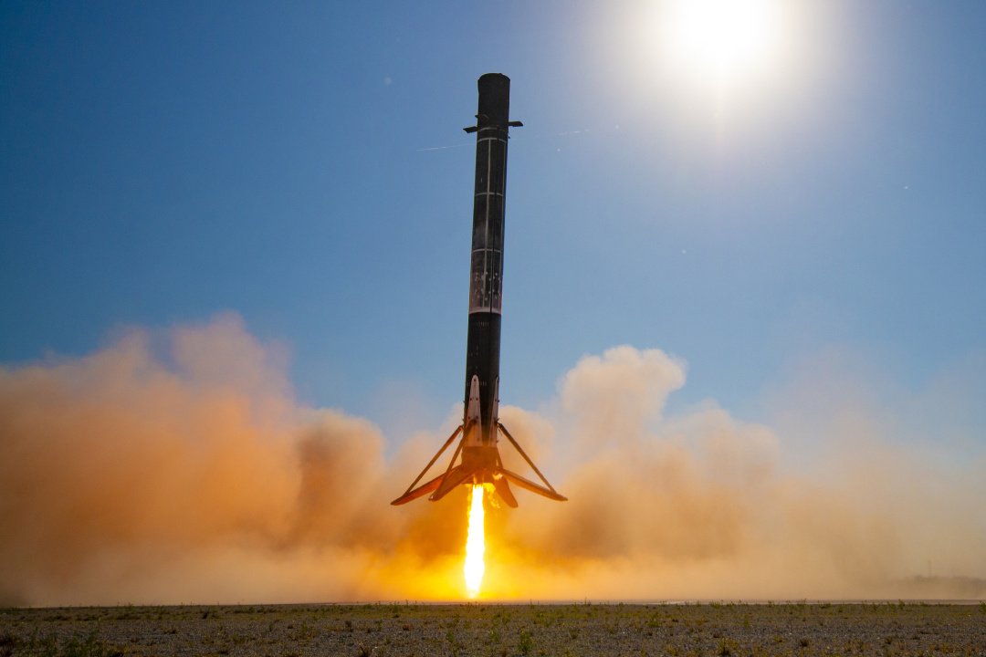 vantazhnij kosmichnij korabel cargo dragon startuvav do mks c1a0fd2