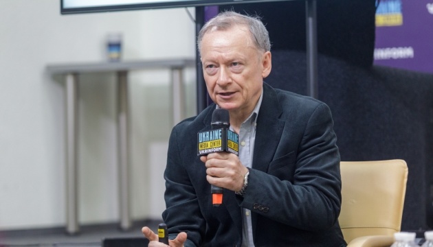 Звільнення цивільних із полону РФ: Центр громадянських свобод презентував Стратегію