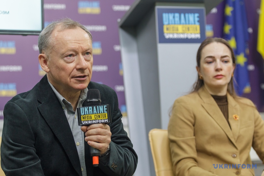 zvilnennja civilnih iz polonu rf centr gromadjanskih svobod prezentuvav strategiju a6565aa