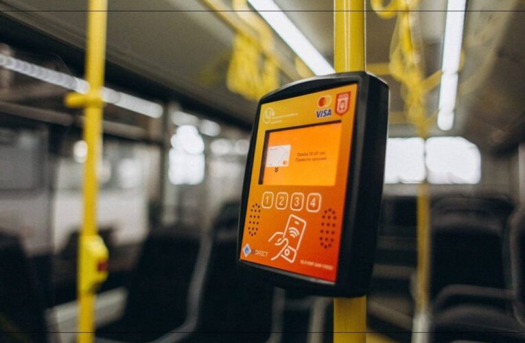 Для пільгового проїзду у Чернівцях від студентів вимагатимуть транспортну картку