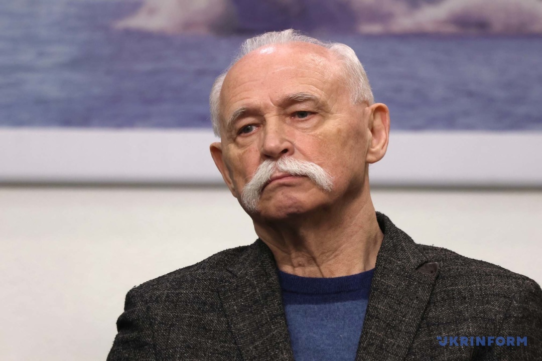 hor imeni verovki gotovij provesti koncertnij tur u ssha 9d78329