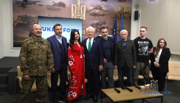 Хор імені Верьовки готовий провести концертний тур у США