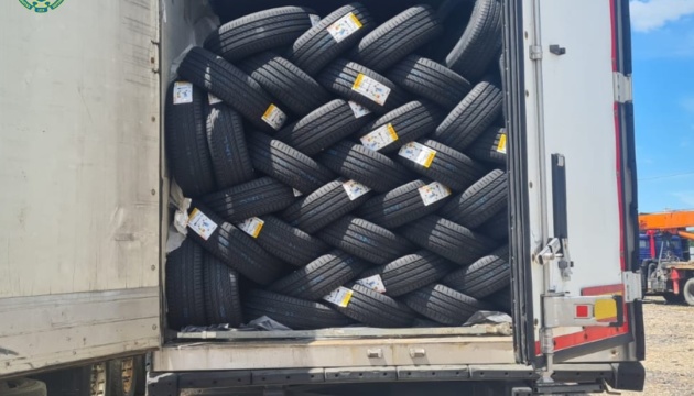 Із Закарпаття військовим передали автомобільних шин на $200 тисяч