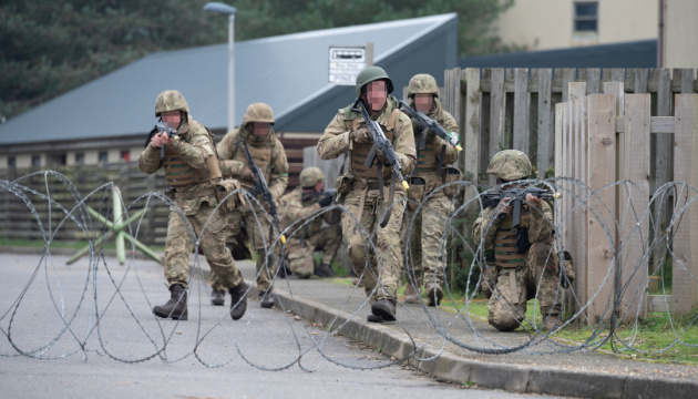 Канадські військові показали, як навчають українських захисників навичкам сучасного бою