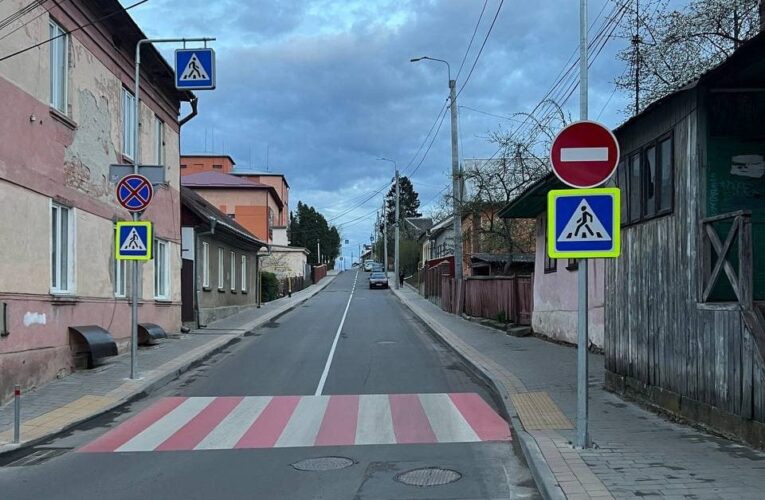 На частині вулиці Кармелюка запровадили односторонній рух