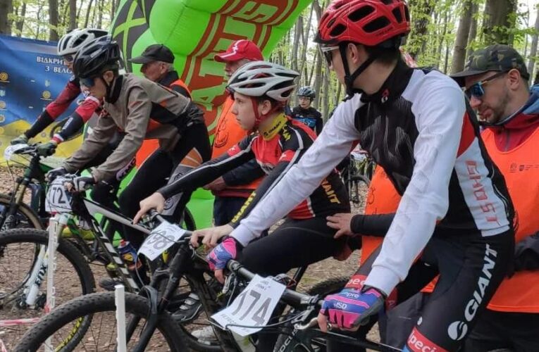 На Чемпіонаті України з велосипедного спорту маунтенбайк чернівчани здобули нагороди