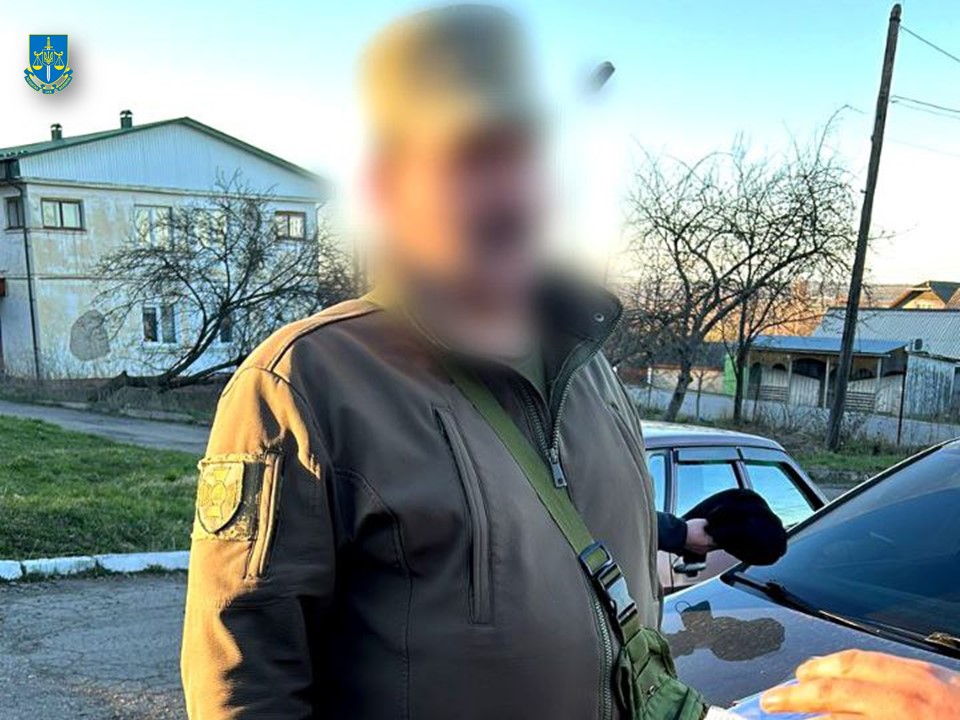 na lvivshhini polkovniku prikordonnoyi sluzhbi ogolosili pidozru u korupciyi c978802