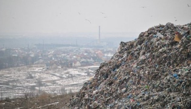 На окупованих територіях серйозні проблеми з вивезенням сміття - Центр нацспротиву