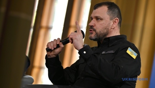 На руках в українців може бути до 5 мільйонів одиниць зброї - глава МВС