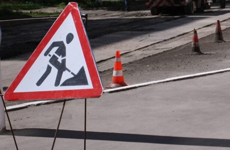 На вулиці Ярошинської у Чернівцях обмежать рух транспорту – розпочали капітальний ремонт
