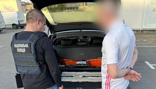 Посадовця Київської митниці викрили у вимаганні хабаря від імпортера кави