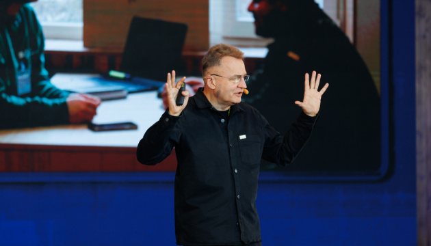 Садовий презентував на міжнародному саміті мерів у Молдові екосистему UNBROKEN