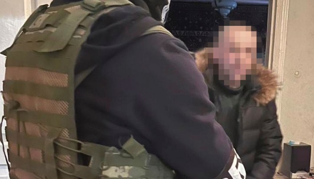 СБУ затримала зрадника, який допомагав росіянам викрадати українців під час боїв за Харківщину