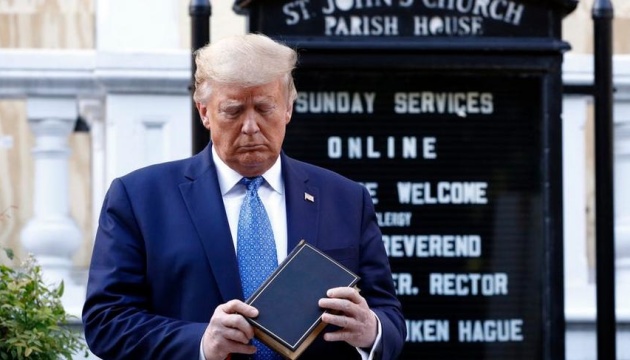 Трамп: Виживання України важливе для США