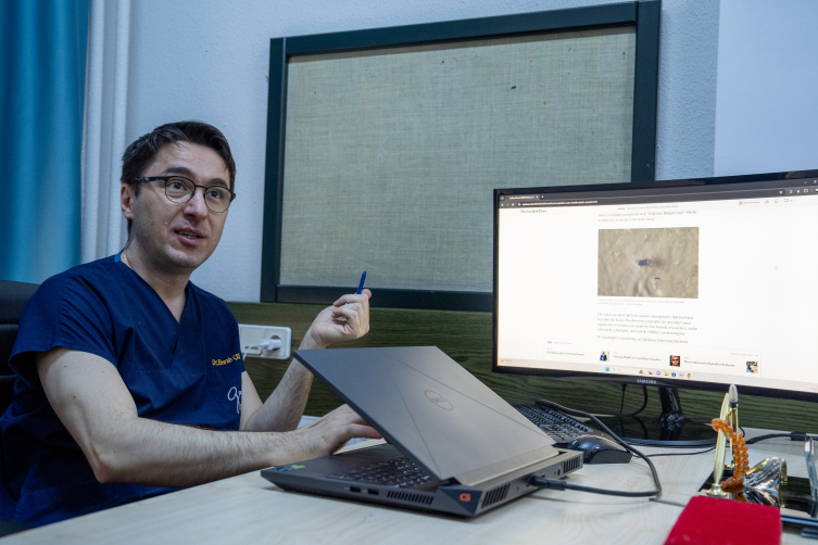 turecki vcheni vijavili zdatnist mikroplastiku pronikati v klitini mozku f459762